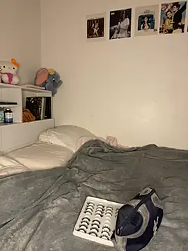 milkyhonybaby online show from 09.25.25