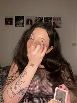 milkyhonybaby online show from 10.29.25