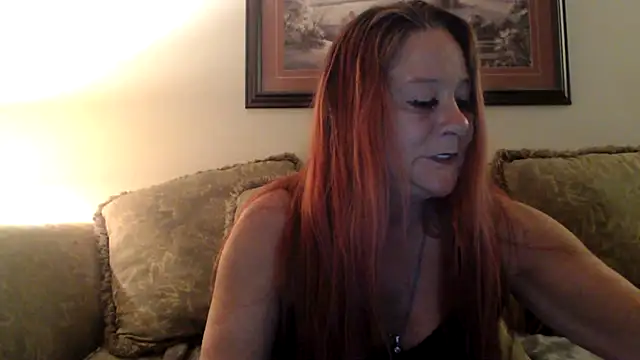 LexxiLeeds online show from 01.29.25