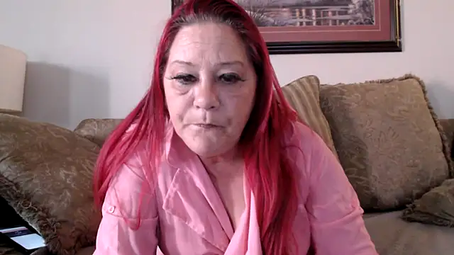 LexxiLeeds online show from 10.11.25