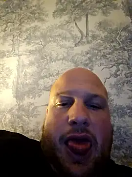 Snapshot of destructeur6 chatting on 04.21.26 destructeur6 online show from 04.21.26