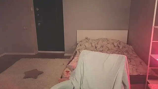 Snapshot of mollymila chatting on 01.19.26 mollymila online show from 01.19.26