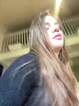 EmiliaCatalina online show from 03.14.25