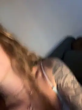 EmiliaCatalina online show from 04.23.26