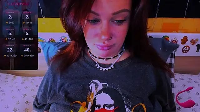 EllieOz online show from 02.04.25