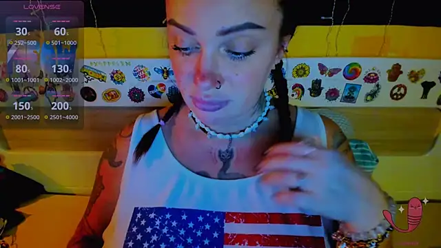 EllieOz online show from 10.09.25