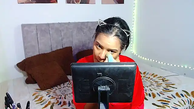 JossieGrey online show from 12.19.24