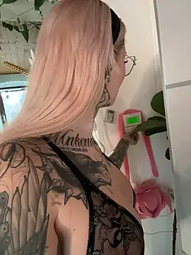 Stella-Kink online show from 02.17.25