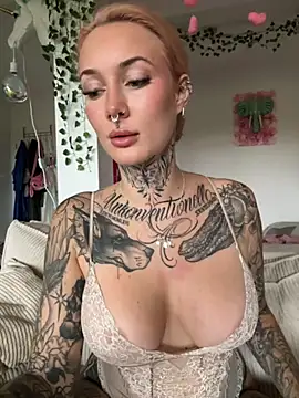 Stella-Kink online show from 10.22.25