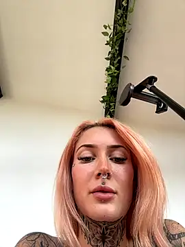 Stella-Kink online show from 11.05.25