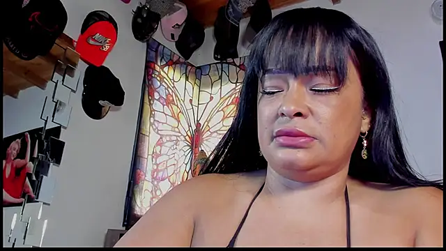 seleneh online show from 10.16.25