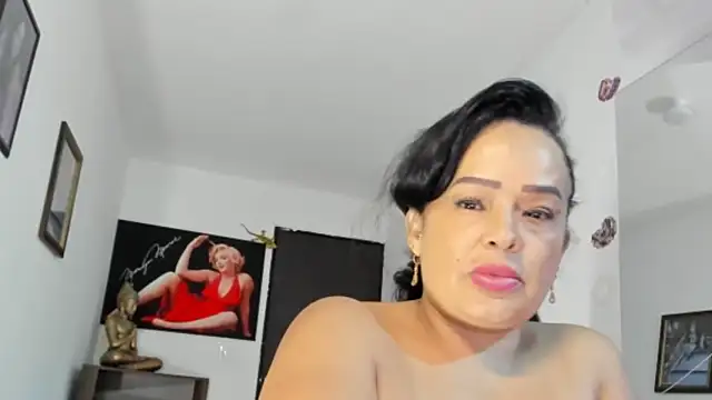 Snapshot of seleneh chatting on 06.11.26 seleneh online show from 06.11.26