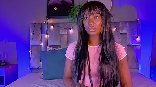 nahomi campbell online show from 10.15.25