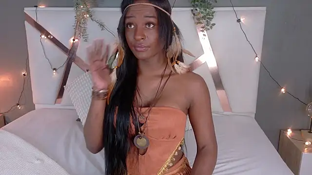 nahomi campbell online show from 10.31.25