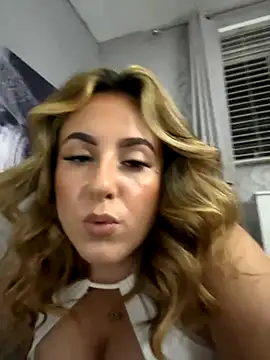 Miss emilee online show from 10.02.25