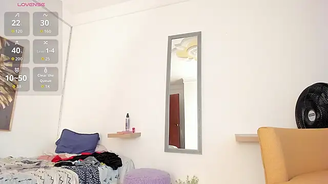 Snapshot of Amina_hafsa chatting on 04.18.26 Amina hafsa online show from 04.18.26