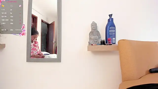 Snapshot of Amina_hafsa chatting on 06.04.26 Amina hafsa online show from 06.04.26