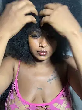 miss-jackson1 online show from 02.15.25