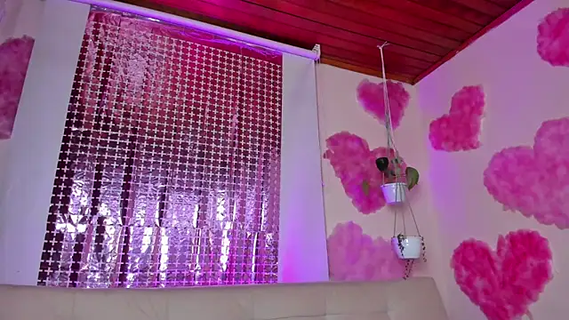 roselinedior online show from 02.18.25