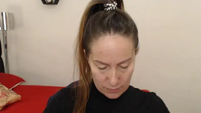 CATRINA-83 online show from 12.20.25