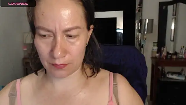 Snapshot of CATRINA-83 chatting on 05.09.26 CATRINA-83 online show from 05.09.26