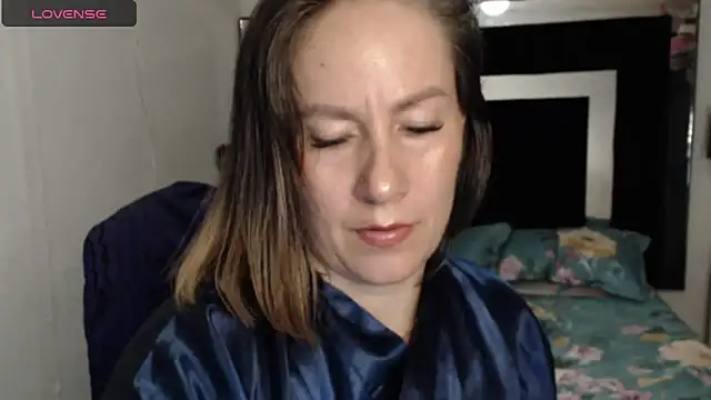 Snapshot of CATRINA-83 chatting on 05.16.26 CATRINA-83 online show from 05.16.26
