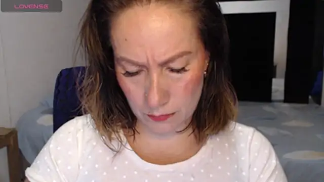 Snapshot of CATRINA-83 chatting on 06.12.26 CATRINA-83 online show from 06.12.26