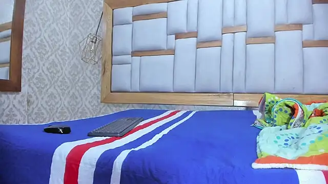 arl chloee online show from 11.08.25