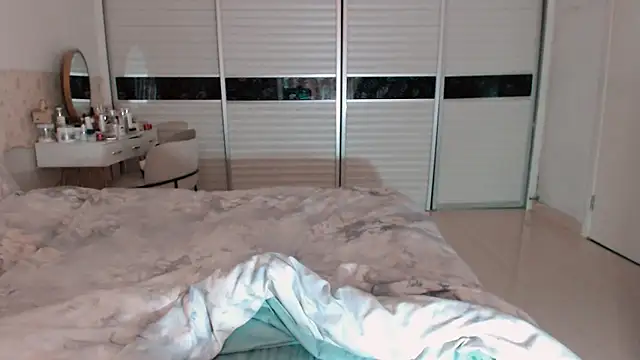 -Lucky Girl online show from 11.08.25