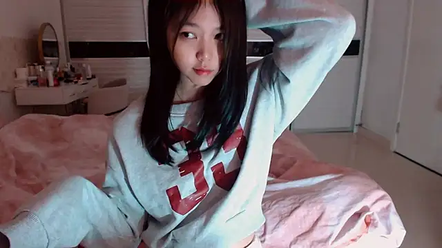 -Lucky Girl online show from 12.05.25