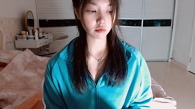 -Lucky Girl online show from 05.20.26