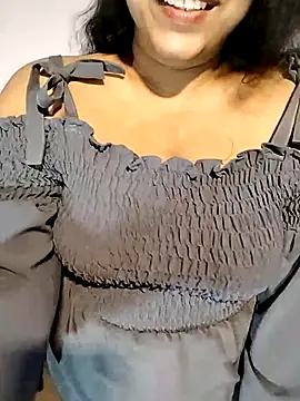 Snapshot of Quite_Malsha chatting on 03.08.25 Quite Malsha online show from 03.08.25