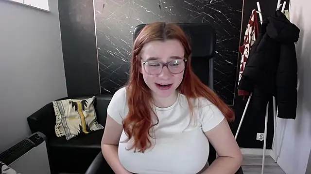 littleviki7 online show from 12.31.24