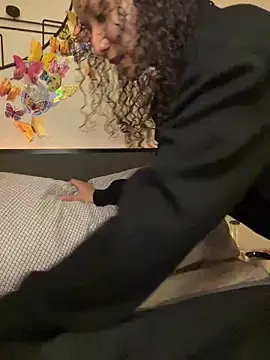  Neeka  online show from 01.05.25