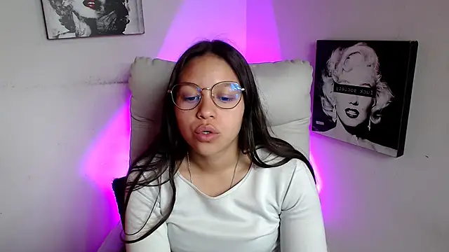 SamanthaRoldaan online show from 03.17.25