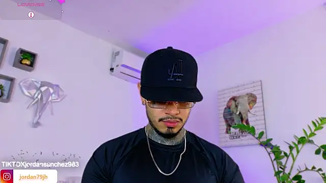 JordanSmiith  online show from 03.17.26