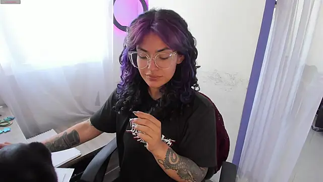 witchviolet online show from 01.22.25