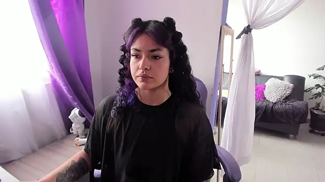 witchviolet online show from 10.01.25