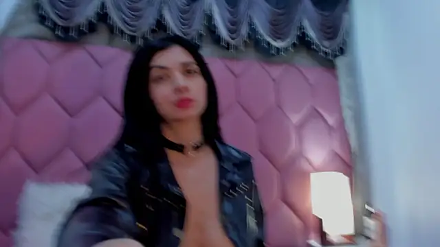 Linisprincehot69 online show from 02.15.25