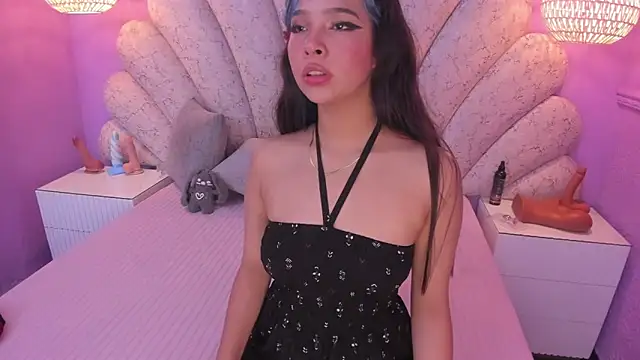 chloe watson  online show from 02.14.25