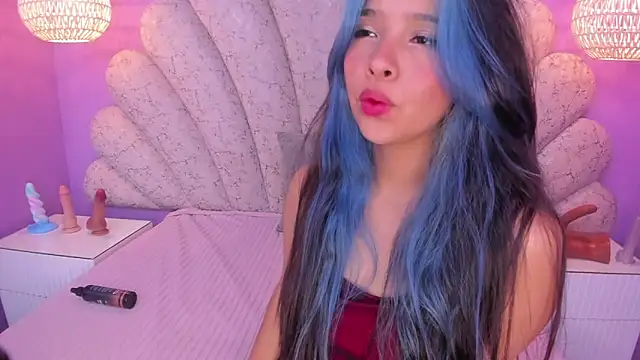 chloe watson  online show from 02.20.25