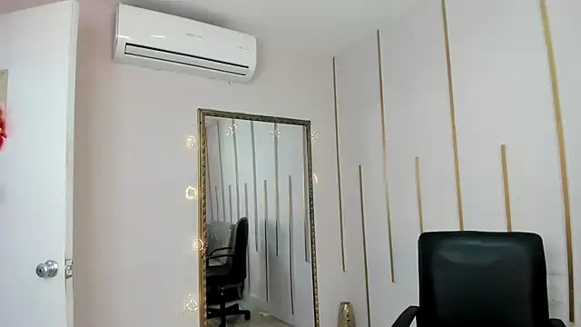 Nayariskaya online show from 12.17.25