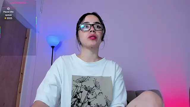 zoe6x online show from 02.21.26