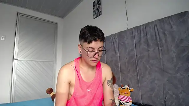 linda 33 online show from 04.17.26