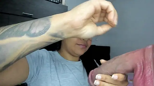 leila 22 online show from 02.13.25