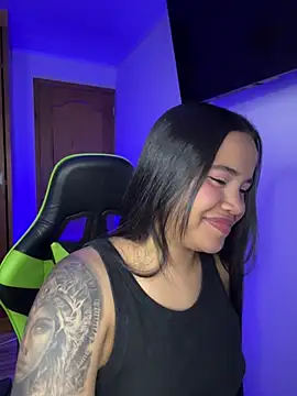 leila 22 online show from 02.09.26