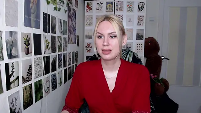 Snapshot of CapriScorpion chatting on 05.19.26 CapriScorpion online show from 05.19.26