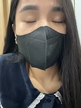 Snapshot of Lita-Julia chatting on 01.13.25 Lita-Julia online show from 01.13.25