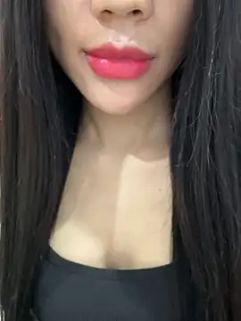 Snapshot of Lita-Julia chatting on 02.16.25 Lita-Julia online show from 02.16.25