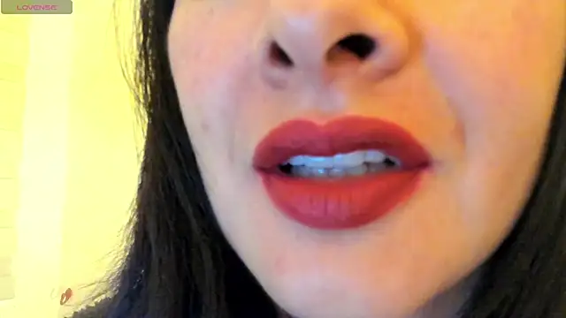 queen fetish online show from 09.29.25